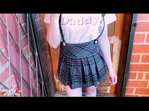 ❤️ Studentessa succhia il suo cazzo profondamente e scopa invece delle lezioni Video di sessoal it.purchasexz.top ❌❤