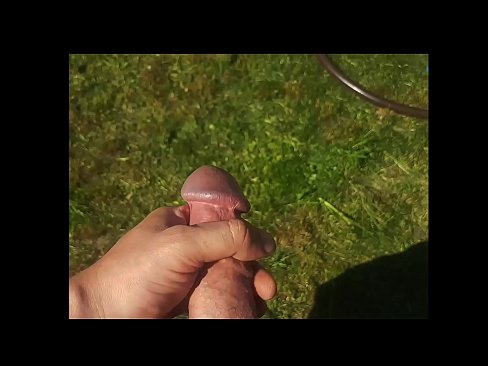 ❤️ Hot hottie si fa scopare la figa rosa e sborra con uno squirt in un giardino estivo Video di sessoal it.purchasexz.top ❌❤
