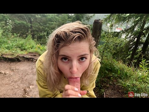 ❤️ Ragazza ingoia lo sperma dopo un pompino in pubblico - Eva Elfi Video di sessoal it.purchasexz.top ❌❤